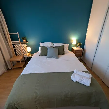 4 Top Floor Paris